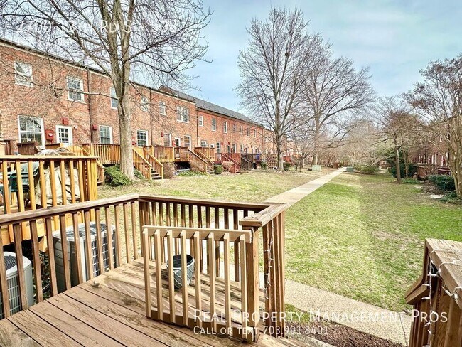 Building Photo - 2700 13th Rd S