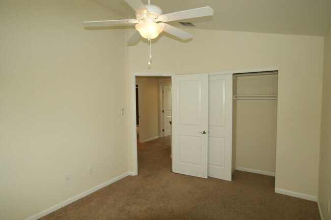 Building Photo - 426 Saint Ida Cir