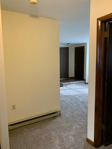 Hallway connects living with sleeping areas - 3200 Oak Ave