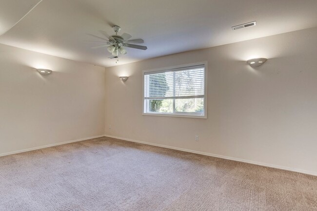 Building Photo - Spacious 2+ Bedroom Home on Corner Lot in ...