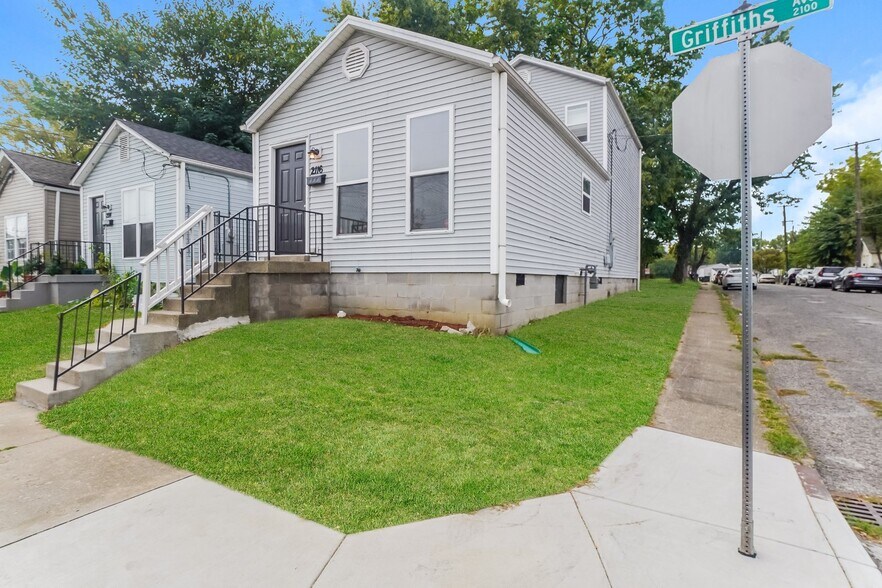 Building Photo - 2116 Griffiths Ave