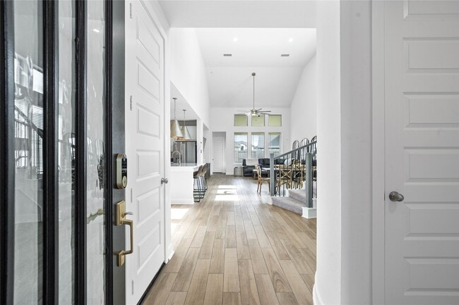 Building Photo - 31411 Weathered Cabin Ct