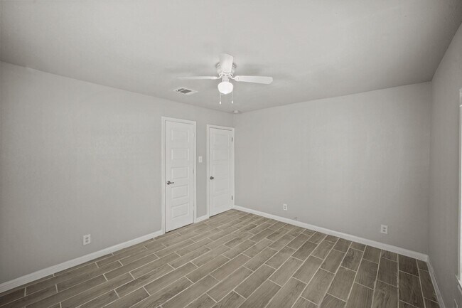 Building Photo - 3430 Seabrook St