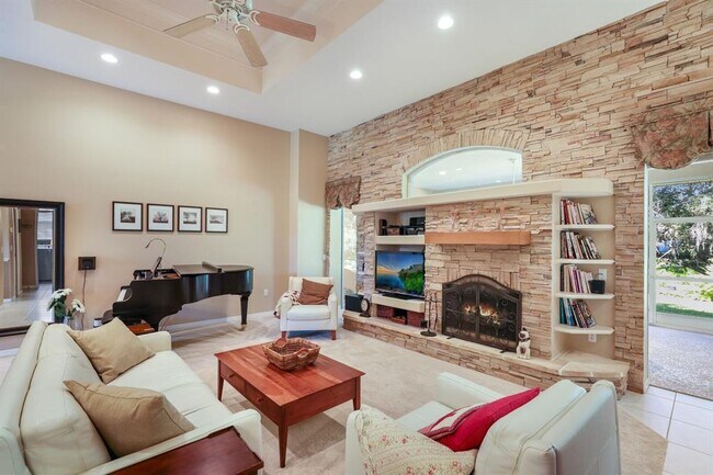 Building Photo - 4929 Old Creek Dr
