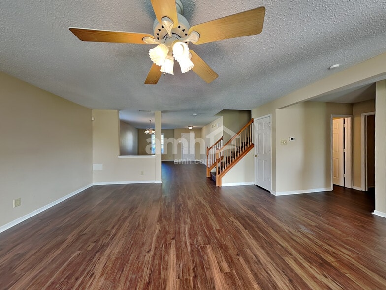 Building Photo - 5537 Floating Leaf Dr