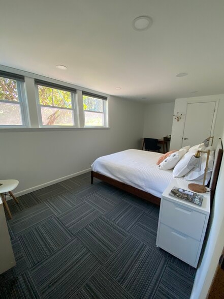 Bedroom 4 Downstairs - 5313 Penny Rd