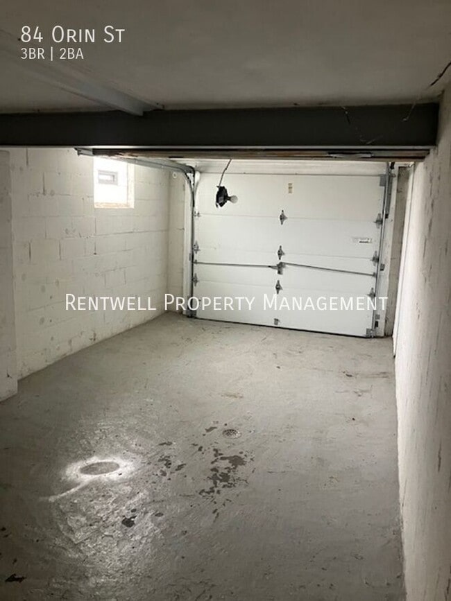 Building Photo - 84 Orin St