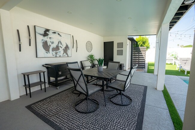 Building Photo - Spacious 4BR House in Scottsdale