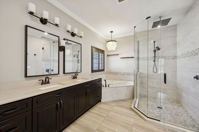 Building Photo - Spacious 4-Bedroom Home in Meadowfield with Fenced Yard