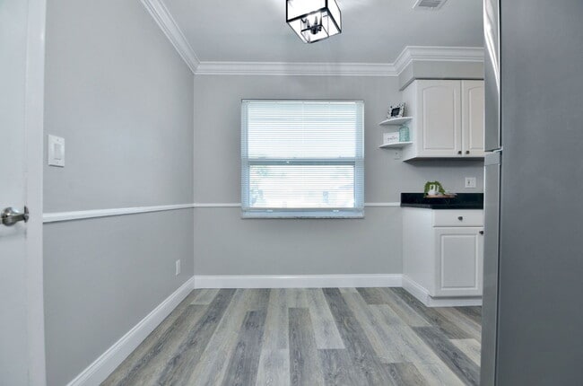 Building Photo - 10994 90th Terrace