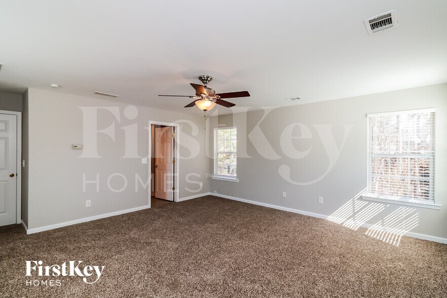 Building Photo - 2991 Summerfield Ct