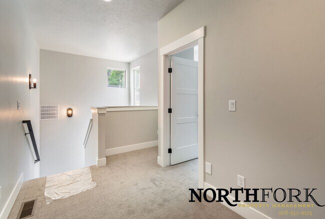 Building Photo - New Construction and Great Location - Avai...