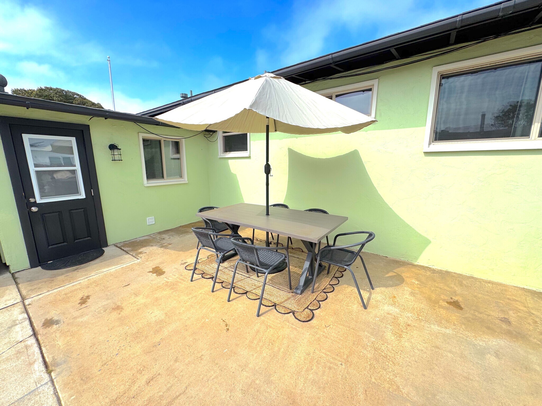 Building Photo - 376 Bonito Ave