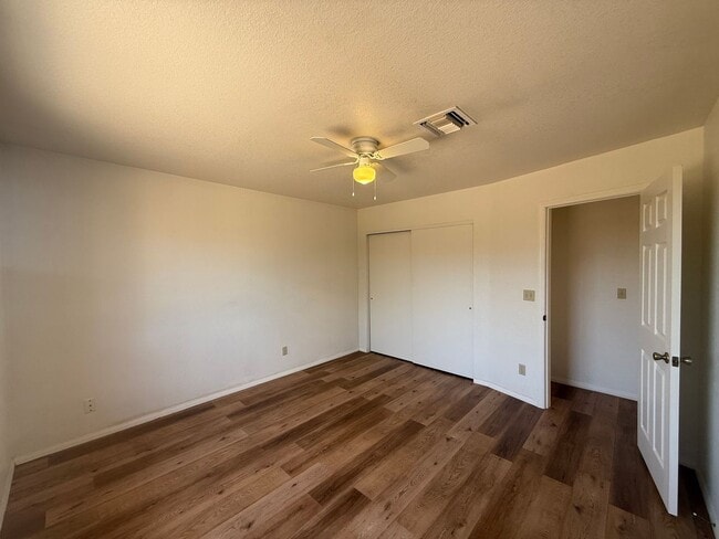 Building Photo - 2 Bedroom 2 Bathroom