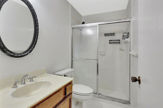 Building Photo - 1472 SW 26th Ave