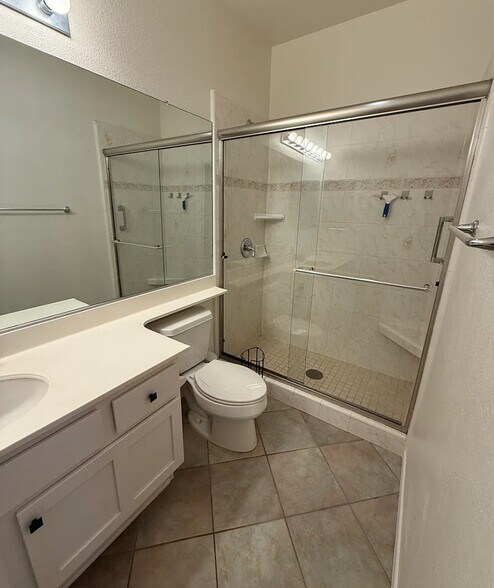 Building Photo - 1712 Carissa Way