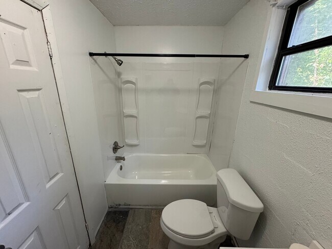 Building Photo - 1143 Indian Gap Cir