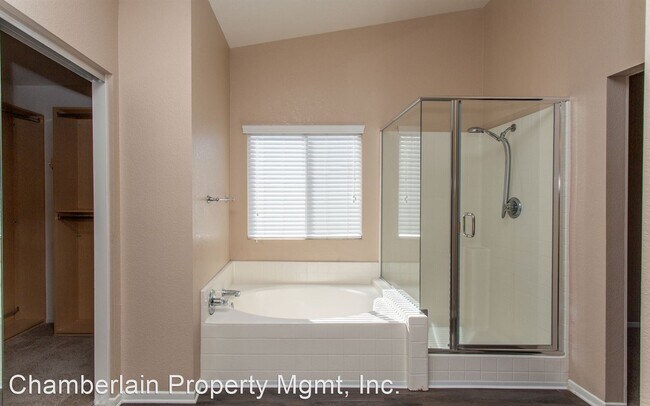 Building Photo - 4 br, 2.5 bath House - 3384 Morning View