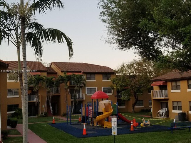 Building Photo - 15620 SW 80th St