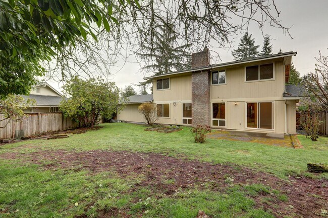 Building Photo - Bright spacious 4-bedroom 2.5 bath home in Bellevue