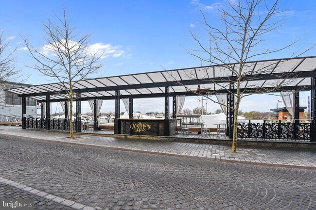 Building Photo - 519 G St SW