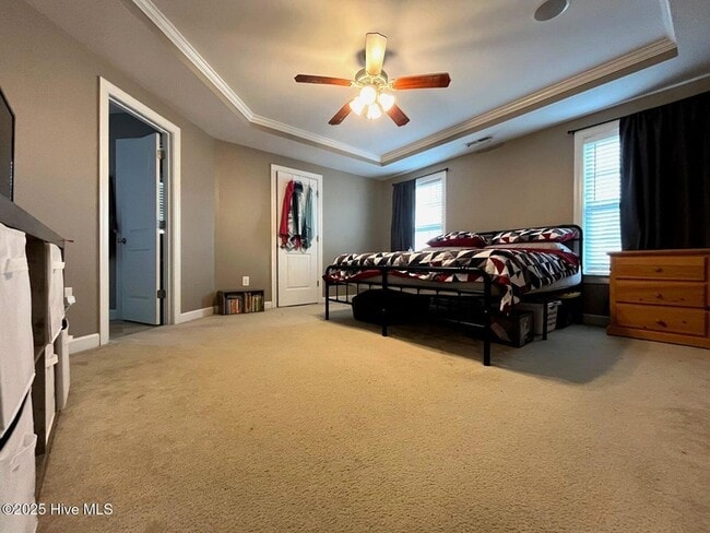 Building Photo - 582 Century Dr