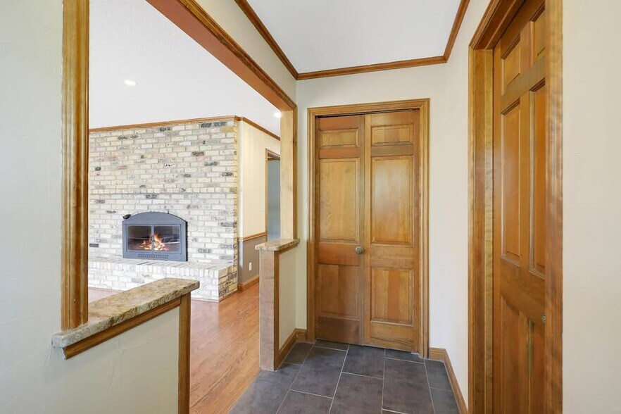 Building Photo - 7217 Glouchester Dr