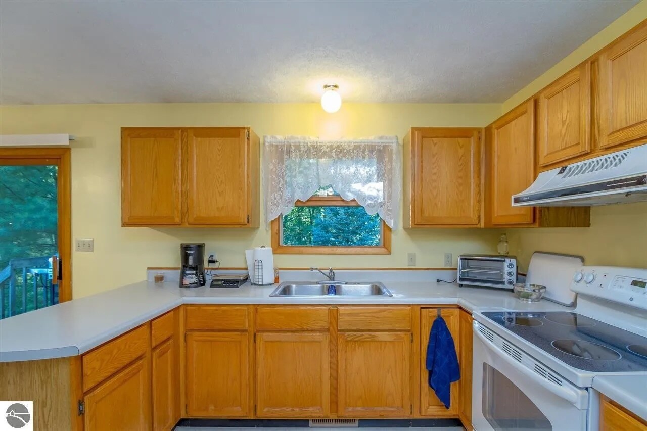 Building Photo - 4263 Eagle Crest Dr