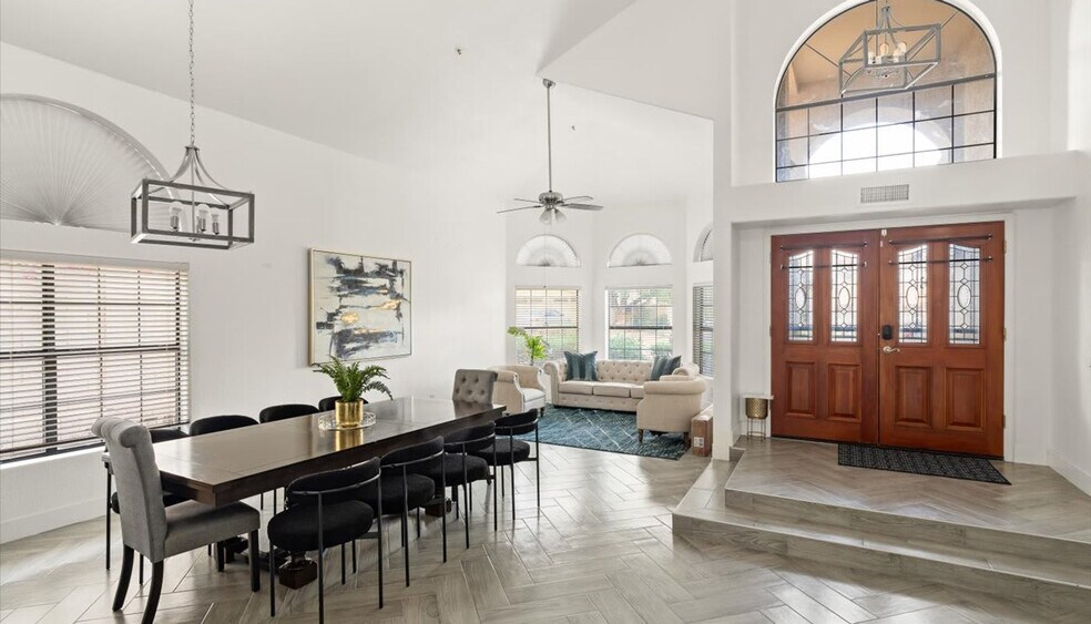 Building Photo - 11264 N 128th Pl