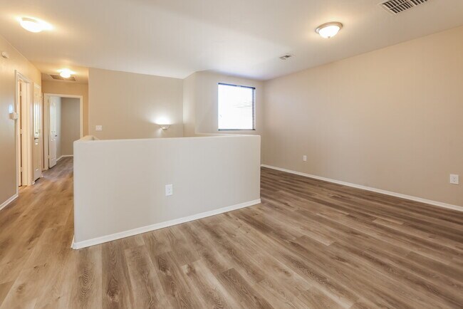 Building Photo - 4006 E Agate Knoll Dr