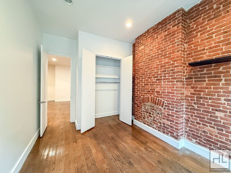 Building Photo - BEDFORD AVENUE / Bedford-Stuyvesant 2-Bed 1-Bath