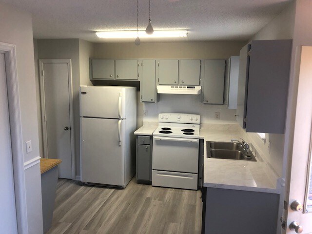 Building Photo - 4926 brighton ln