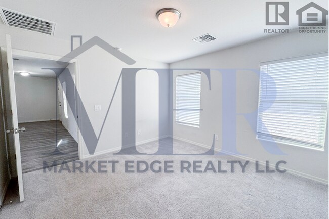 Building Photo - 3Bed/2Bath in Casa Grande! $199 MOVE-IN SP...