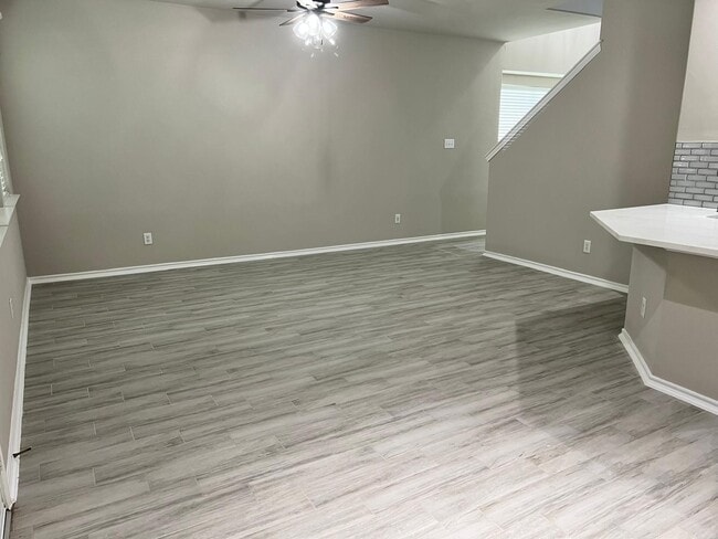 Building Photo - 114 N Camellia Grove Cir