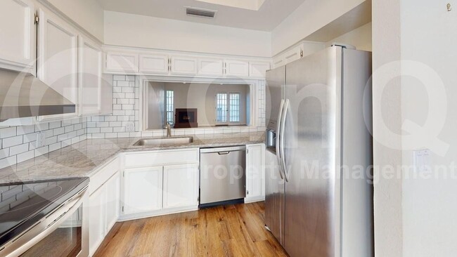 Building Photo - 6238 N 30th Pl