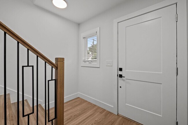 Building Photo - New Construction in Trinity Park near Duke - 2 Bed, 2 Bath, Stunning! - Pet Friendly