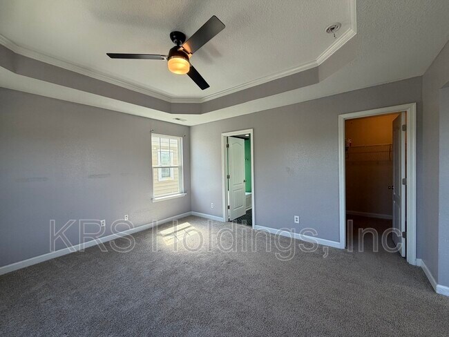 Building Photo - 214 Harmony Dr