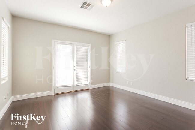 Building Photo - 9100 Little Horse Ave