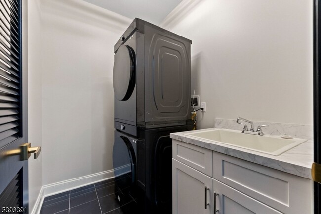 Building Photo - 75 Nance Rd