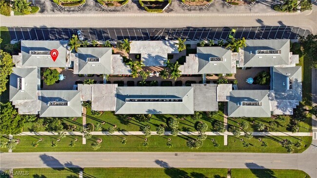 Building Photo - 609 12th Ave S