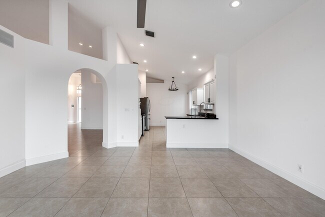 Building Photo - 23390 Torre Cir