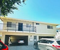 Building Photo - Charming 2+1 Condo
