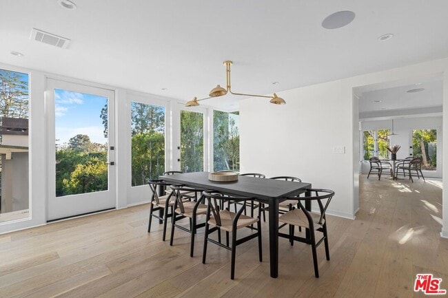 Building Photo - 1514 Sorrento Dr