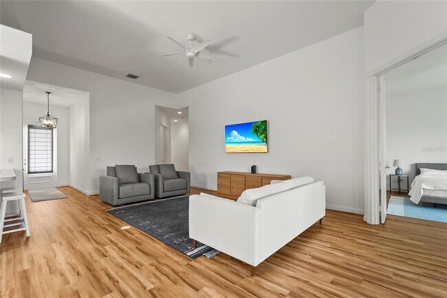 Building Photo - 7716 Uliva Way