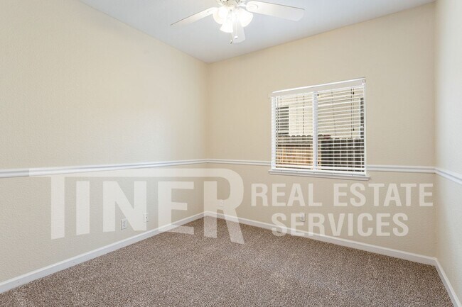 Building Photo - 149 Canberra Ct