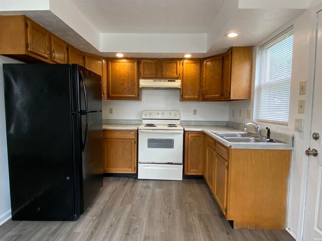 Building Photo - Cooper Street Duplex