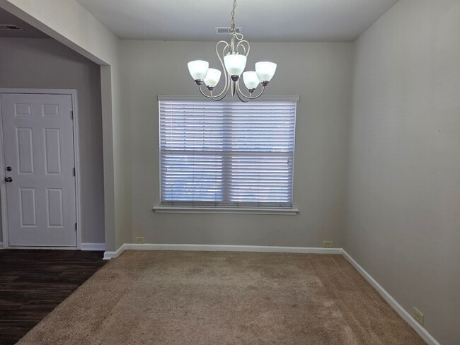 Building Photo - Beautiful 4 bed 2.5 bath home located in Cartersville