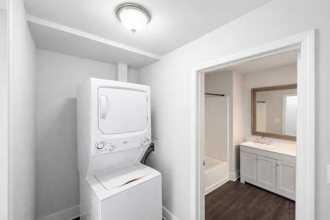 Building Photo - Historic Castleberry Hill Condo with Gated Parking and Skyline Views