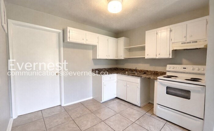 Building Photo - 5114 Linbar Dr