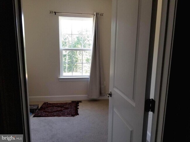 Building Photo - 6090 Camerons Ferry Dr